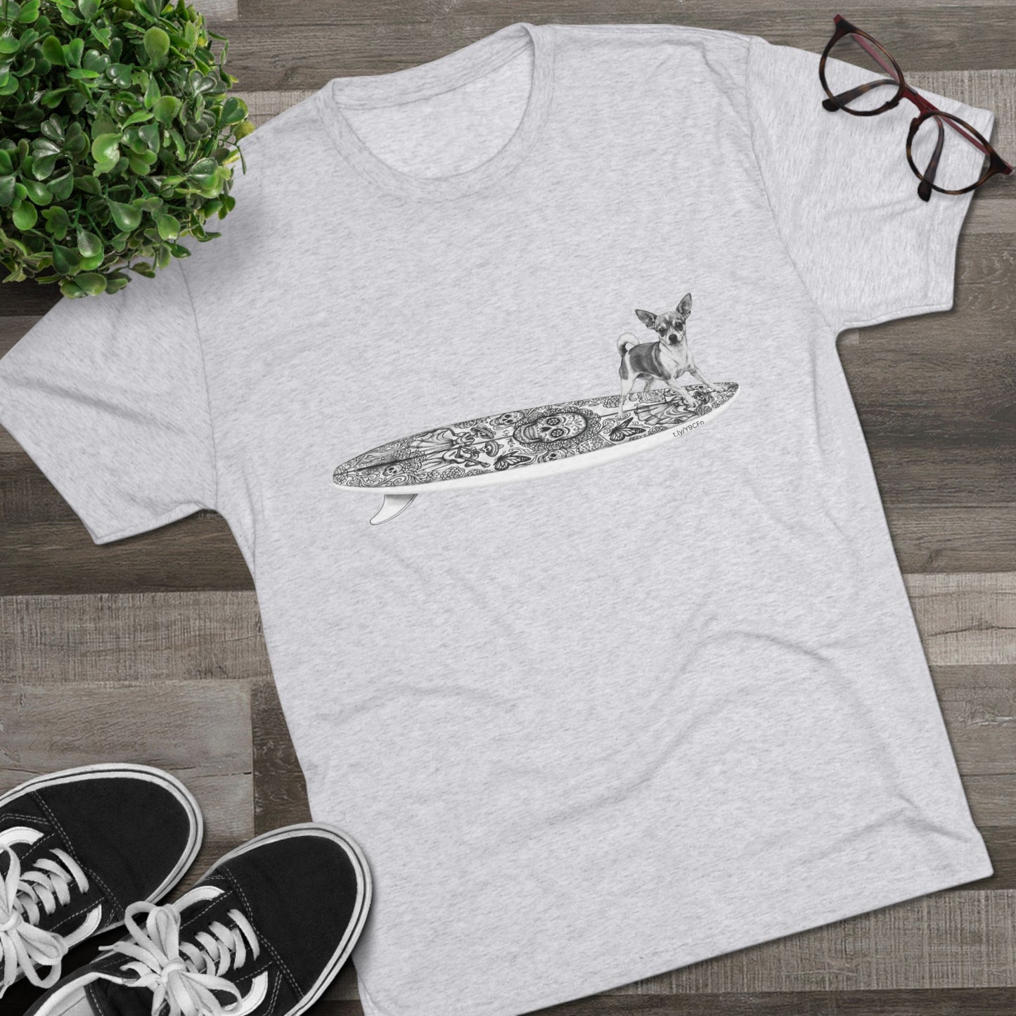 Chihuahua Dia de los Muertos T-Shirt