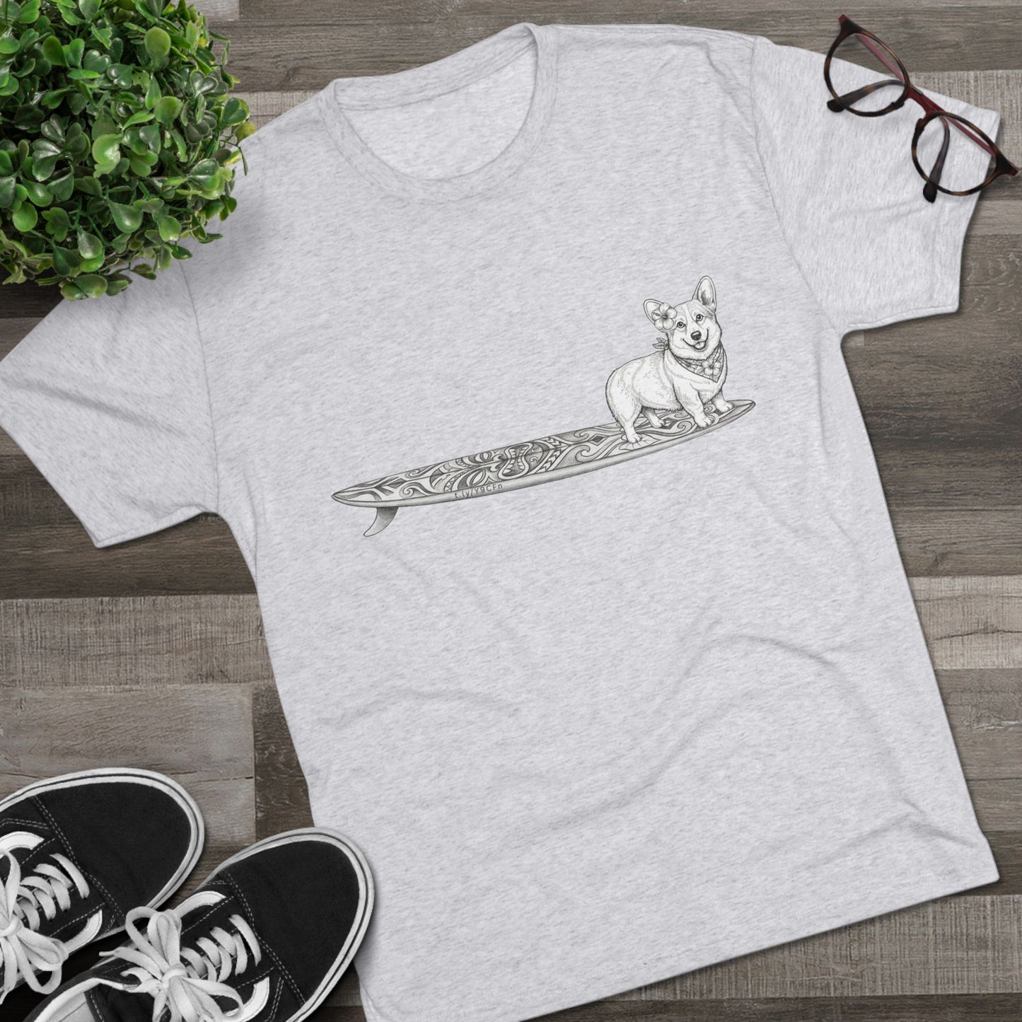 Light heather grey Corgi surf t-shirt with hibiscus bandana tiki surfboard illustration styled with Vans and sunglasses — The Swell Dogs